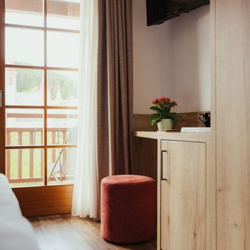 Hotel Leonard Nova Ponente Ngoại thất bức ảnh